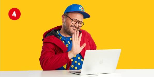 LIDLfan na zdalnej rozmowie rekrutacyjnej.